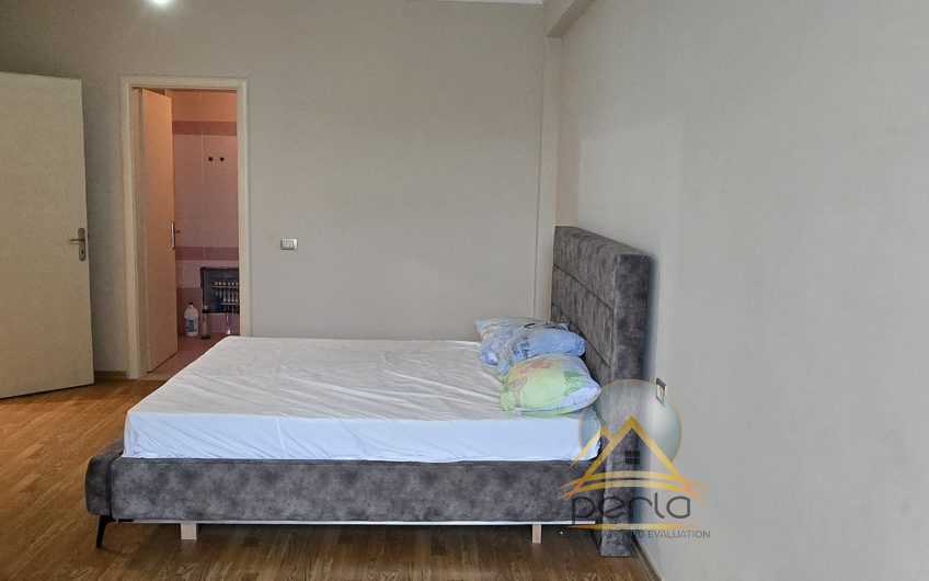 Shitet apartament (2+1+2) Rruga Tedor Keko