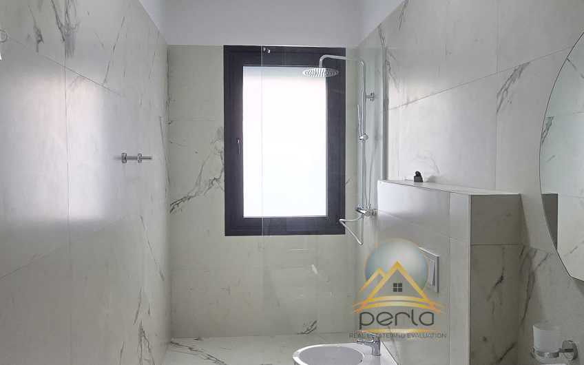 Jepet me qira apartament 2+1+post parkimi tek Liqeni i Thate