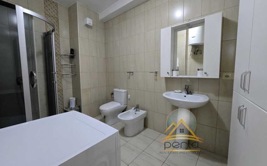 Apartament 2+1+2+ post parkimi për qira tek Tregu i Ri Elektrik, Ali Dem