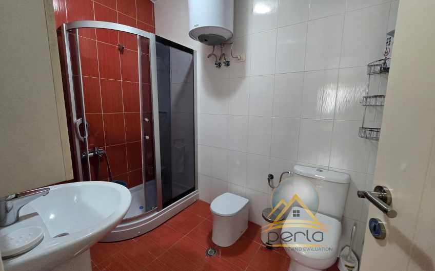 Apartament 2+1+2+ post parkimi për qira tek Tregu i Ri Elektrik, Ali Dem