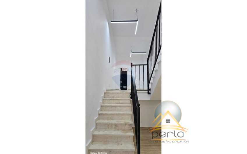 Zyrë – Për Qira – Pazari i Ri, Tiranë