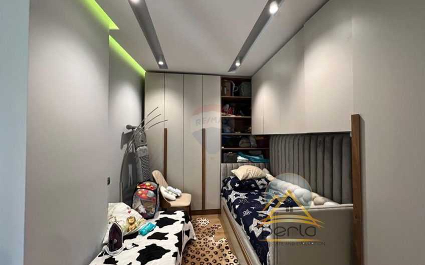 SHITET APARTAMENT 2+1+2 TEK RRUGA ALI DEMI