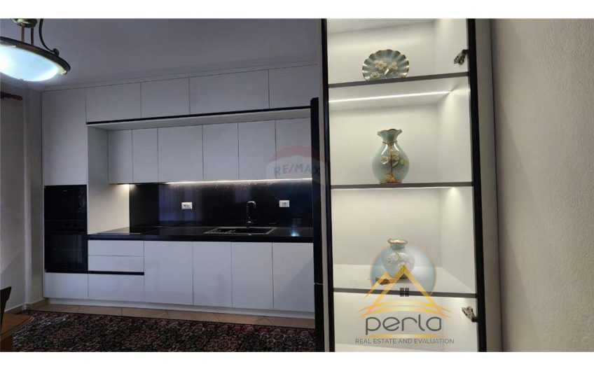 Apartament – Për Qira – Rruga Faik Konica, Tiranë