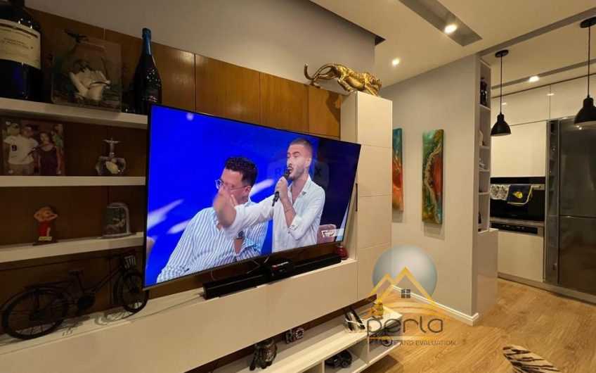 SHITET APARTAMENT 2+1+2 TEK RRUGA ALI DEMI