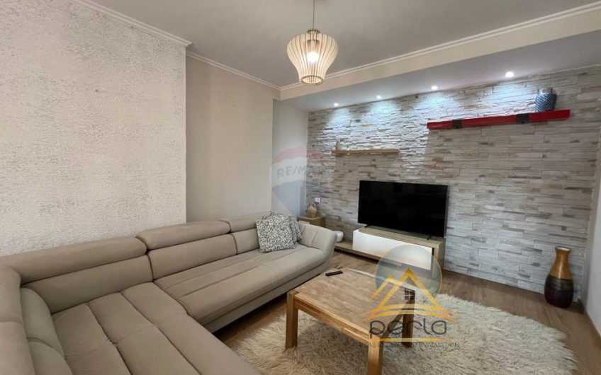 Apartament – Për Qira – Pallati me Shigjeta, Tiranë