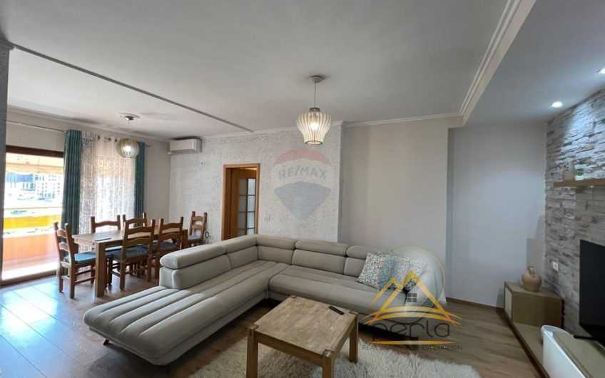 Apartament – Për Qira – Pallati me Shigjeta, Tiranë