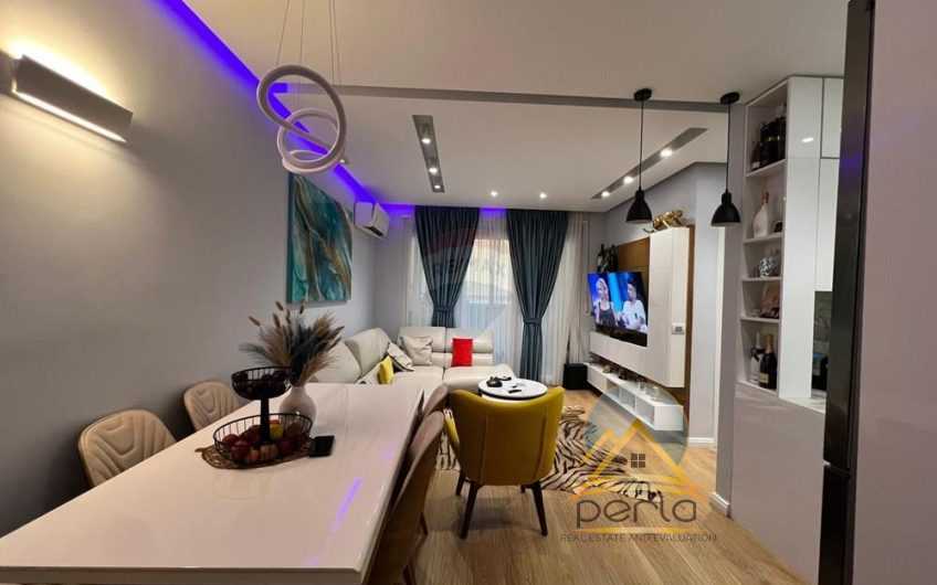 SHITET APARTAMENT 2+1+2 TEK RRUGA ALI DEMI