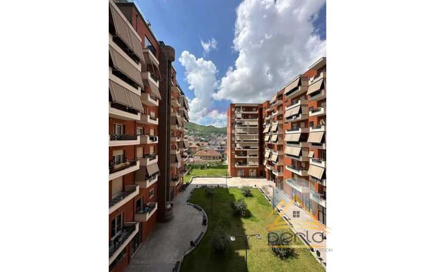 JEPET  PER SHITJE DUPLEX TE TIRANA GOLDEN PARK!
