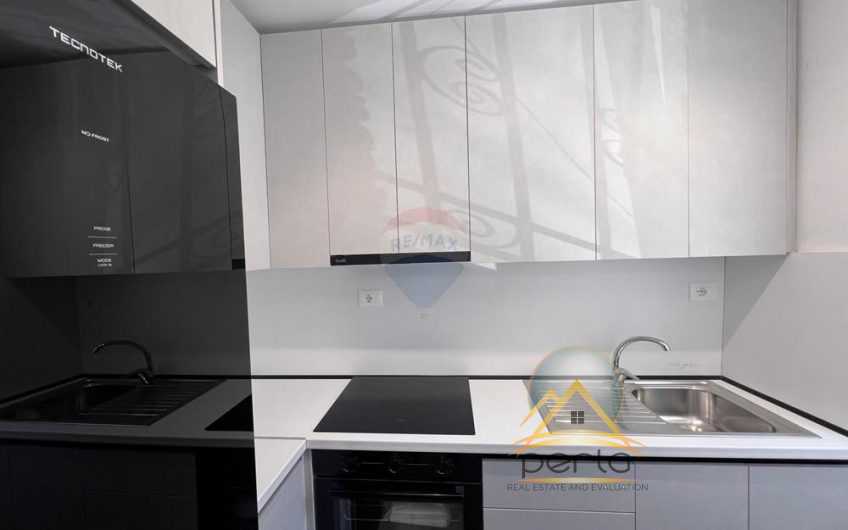 SHITET  APARTAMENT  1 + 1  RRUGA  E  DIBRES