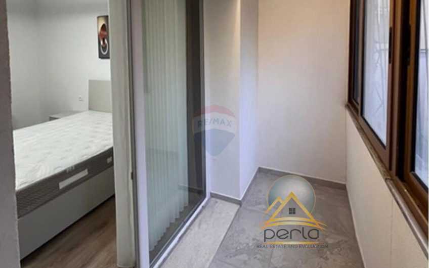 SHITET  APARTAMENT  1 + 1  RRUGA  E  DIBRES