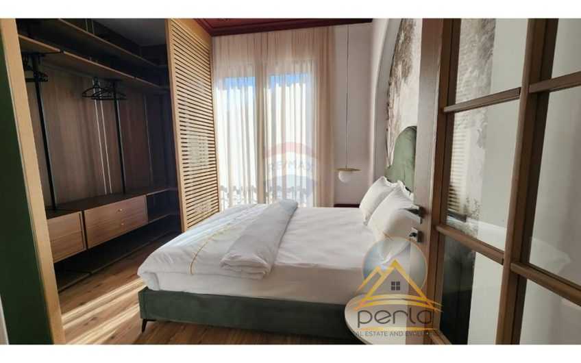 JEPET APARTAMENT ME QIRA TE KOMPLEKSI DELIORGJI !
