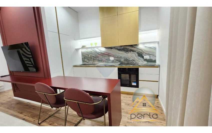 JEPET APARTAMENT ME QIRA TE KOMPLEKSI DELIORGJI !