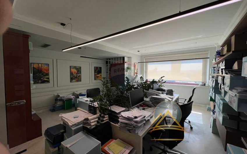 Zyrë – Për Qira – Rruga Abdi Toptani, Tiranë