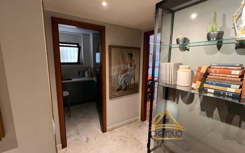 Zyrë – Për Qira – Rruga Abdi Toptani, Tiranë