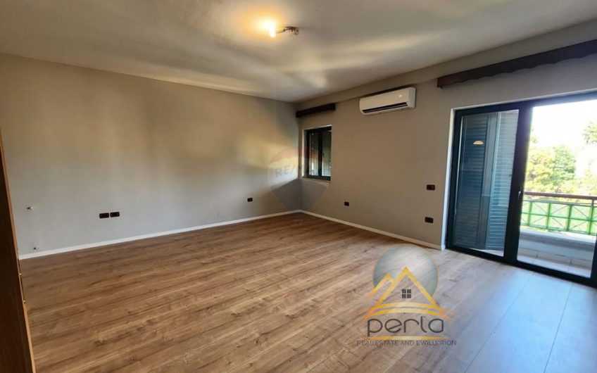 JEPET ZYRE PËR QIRA TE LICEU ARTISTIK TE RRUGA  ELBASANIT