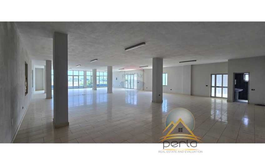 Magazinë/Kapanon – Për Qira – Mëzez, Tiranë