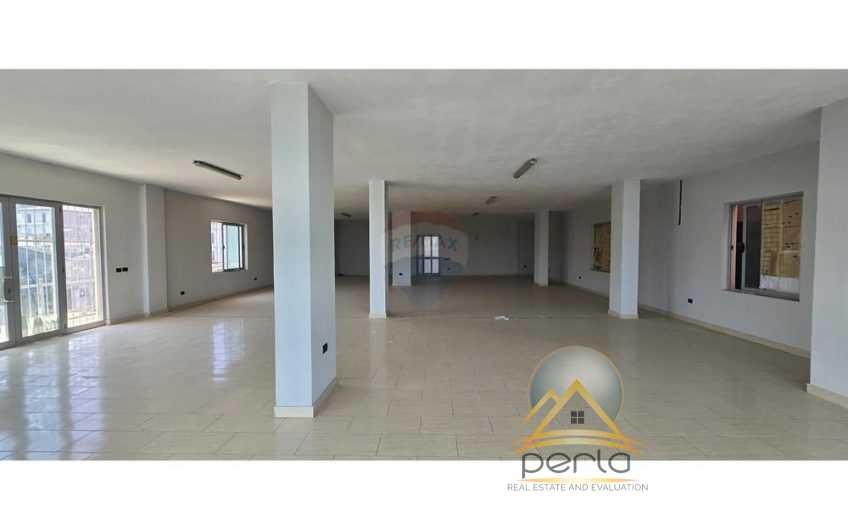 Magazinë/Kapanon – Për Qira – Mëzez, Tiranë