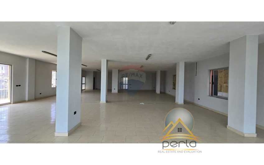 Magazinë/Kapanon – Për Qira – Mëzez, Tiranë