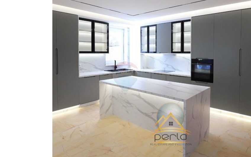 Vilë – Për Qira – Petrelë, Tiranë