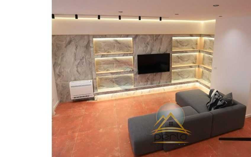 Vilë – Për Qira – Petrelë, Tiranë