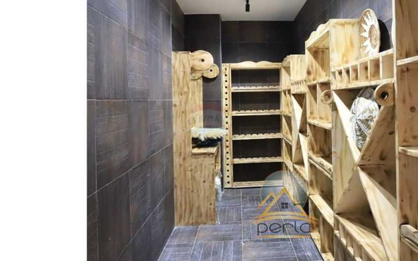 Vilë – Për Qira – Petrelë, Tiranë