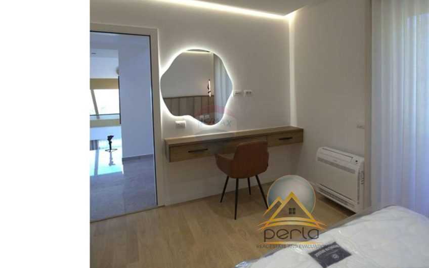 Vilë – Për Qira – Petrelë, Tiranë