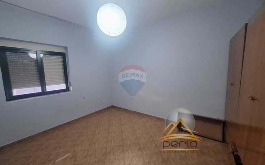 JEPET VILË  PËR QIRA TE RRUGA DON  BOSCO TIRANË