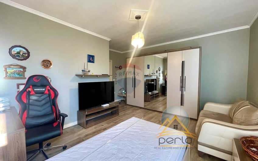 JEPET APARTAMENT PËR QIRA TE ISH EKZPOZITA  MYSLYM  SHYRI TIRANË