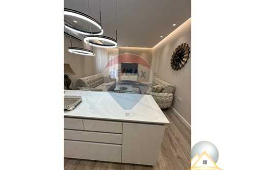 Shitet Apartament 1+1 ne Astir