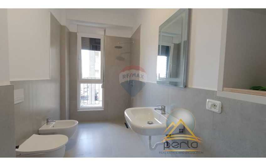 JEPET APARTAMENT PËR QIRA TE GRAND PARK REZIDENCË