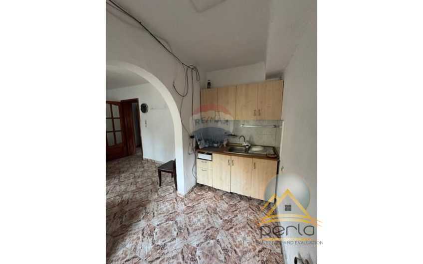 SHITET APARTAMENT TE MYSLYM SHYRI TIRANË