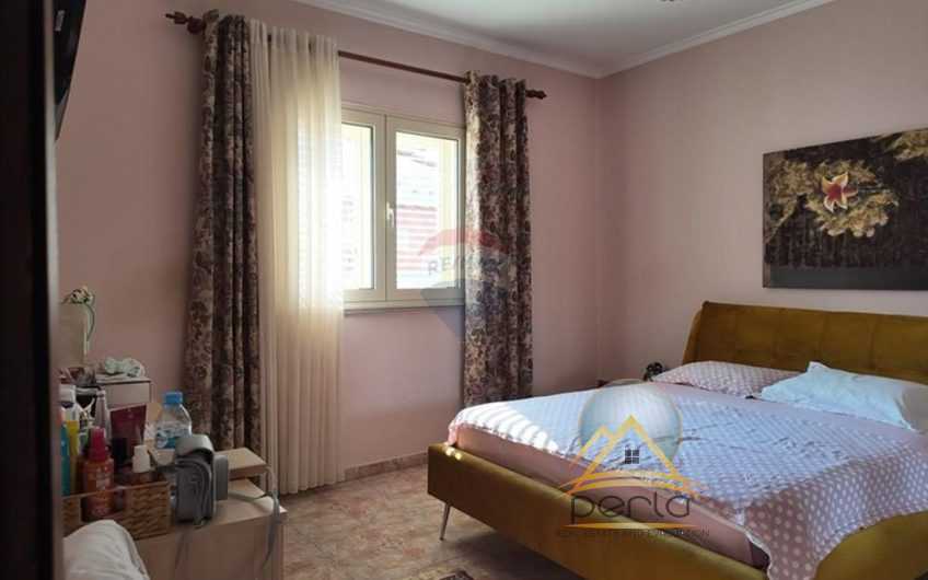 SHITET VILË TE RRUGA SHEFQET KUKA FRESK TIRANË