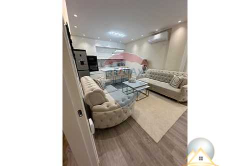 Shitet Apartament 1+1 ne Astir