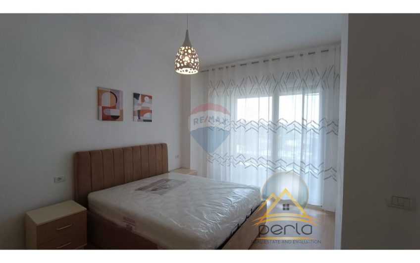 JEPET APARTAMENT PËR QIRA TE GRAND PARK REZIDENCË