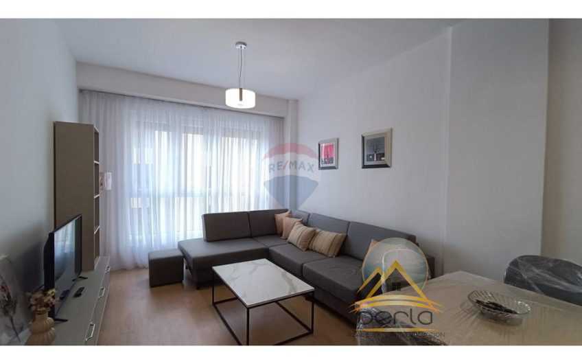 JEPET APARTAMENT PËR QIRA TE GRAND PARK REZIDENCË
