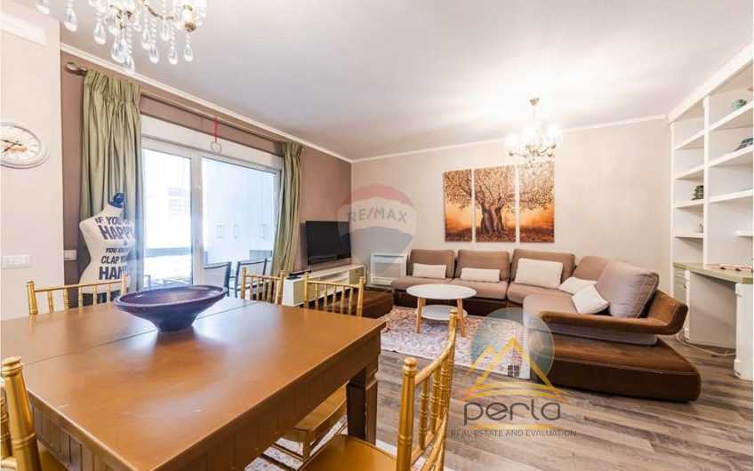 Apartament modern 2+1+2 te Liqeni i Thate.