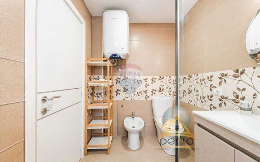 Apartament modern 2+1+2 te Liqeni i Thate.