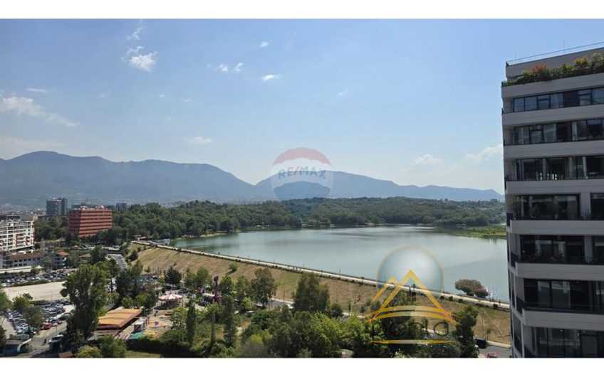 Apartament modern 2+1+2 te Liqeni i Thate.