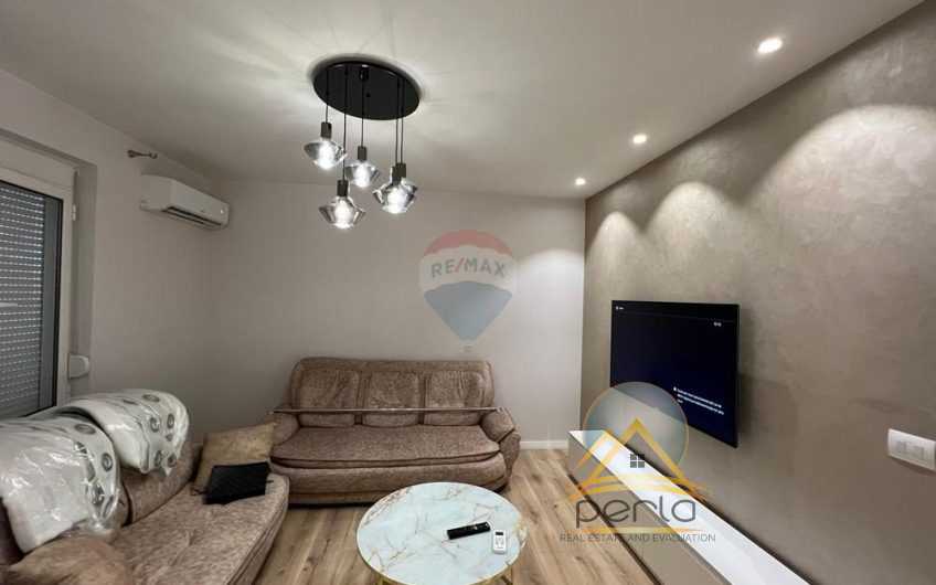 Jepet apartament 3+1+2 me qira tek Zogu i Zi Foleja Gjelbert.