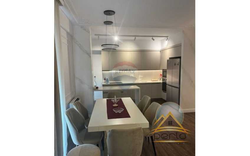 Jepet apartament 3+1+2 me qira tek Zogu i Zi Foleja Gjelbert.