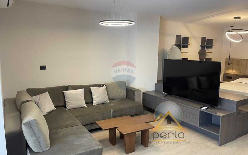 JEPET APARTAMENT  ME QIRA TE 9 KATËSHET TIRANË QËNDER