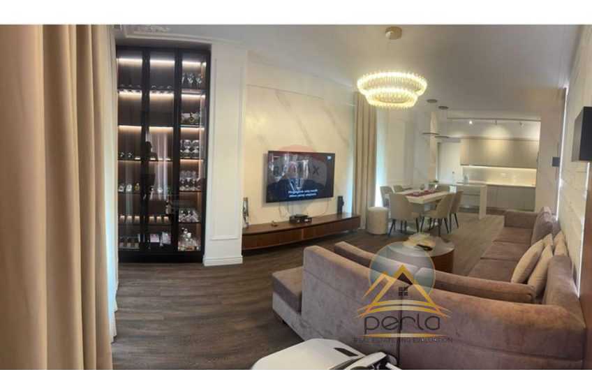 Jepet apartament 3+1+2 me qira tek Zogu i Zi Foleja Gjelbert.