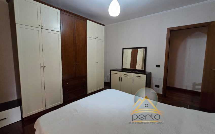 Apartament – Për Qira – Komuna e Parisit, Tiranë
