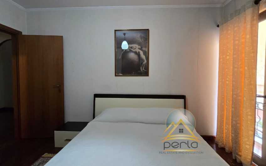 Apartament – Për Qira – Komuna e Parisit, Tiranë
