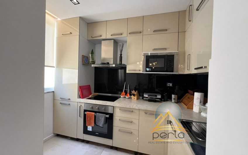 Apartament – Për Qira – Qëndër, Tiranë