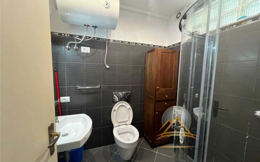 JEPET APARTAMENT PER QIRA TE KOPSHTI ZOOLOGJIK 2+1+2