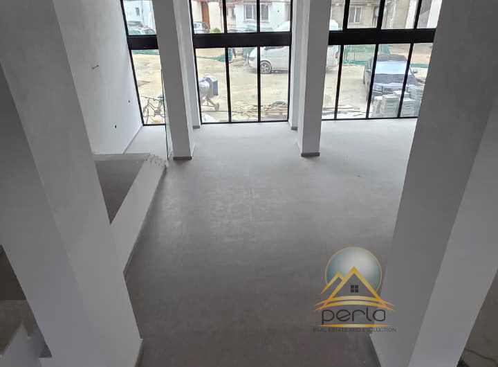 Jepet ambient per qira, rruga Arkitekt Sinani