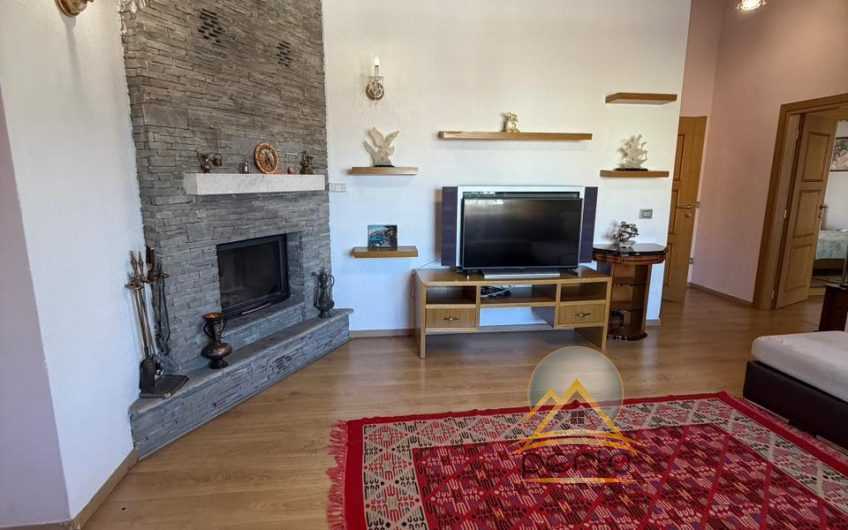 Penthouse 2+1+2 + Garazh – Për Qira – Garda, Tiranë