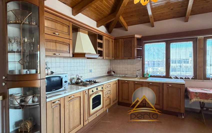 Penthouse 2+1+2 + Garazh – Për Qira – Garda, Tiranë
