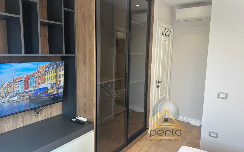 Shitet apartament 2+1+2 te